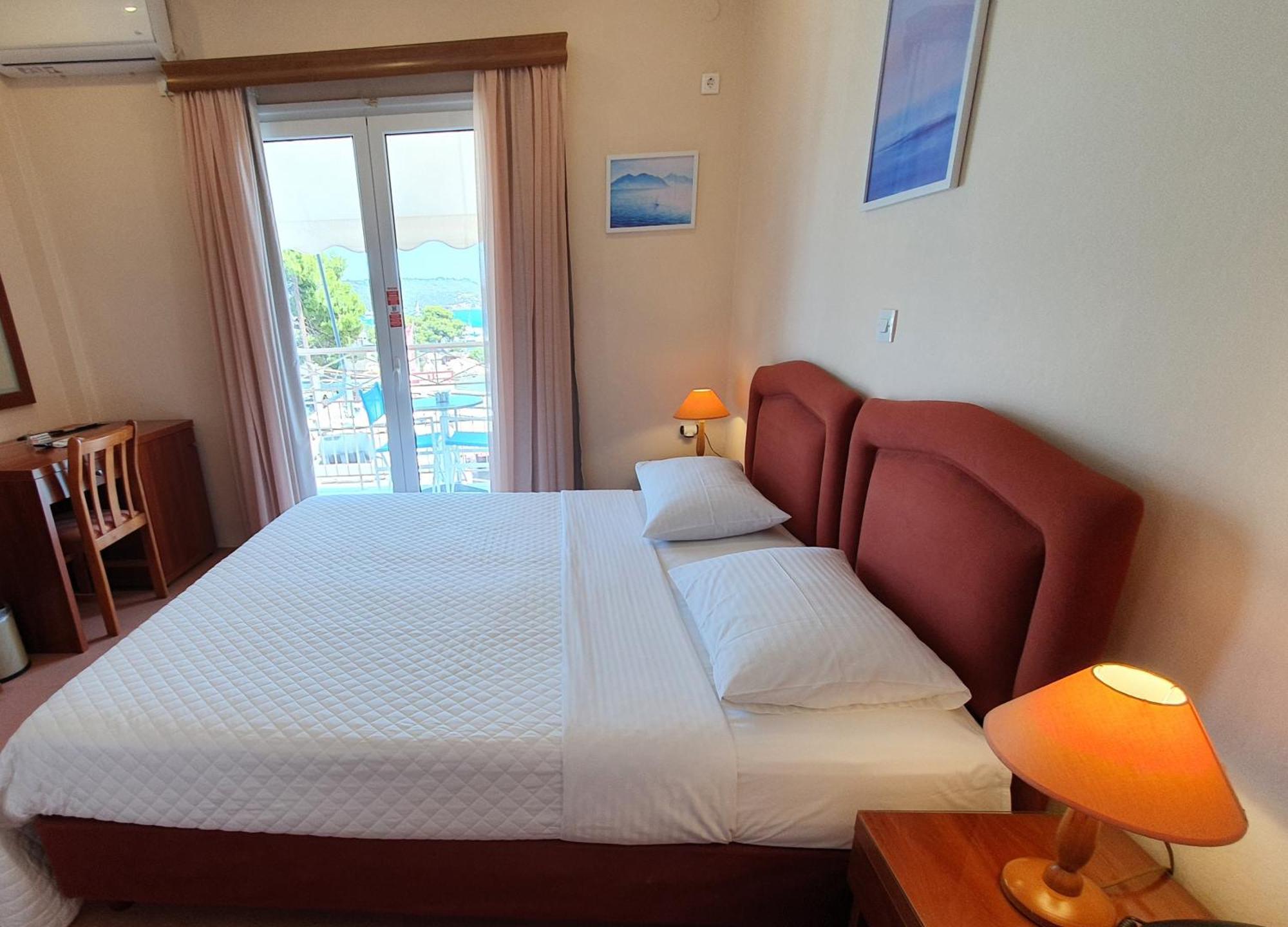 Acqua Marina - Άκουα Μαρίνα Otel Agia Marina  Dış mekan fotoğraf
