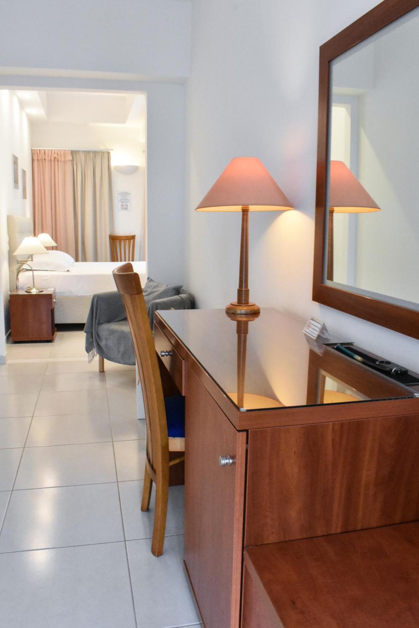 Acqua Marina - Άκουα Μαρίνα Otel Agia Marina  Dış mekan fotoğraf